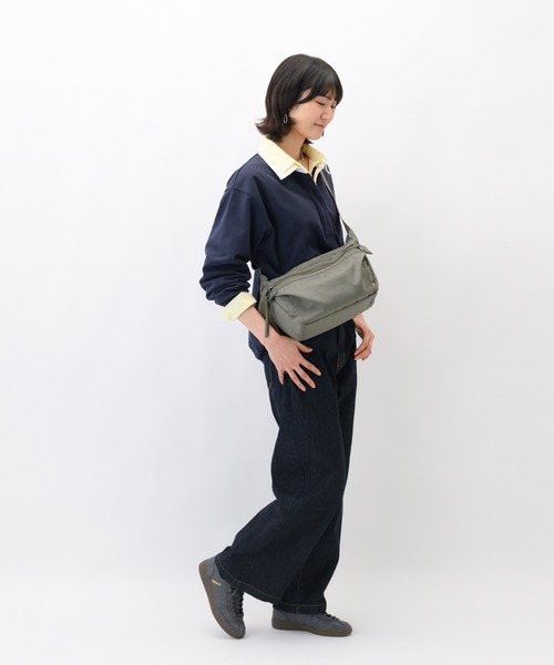 W&.Day/Night(ダブルアンド デイナイト)の「ショルダーバッグ キルッコ コレクション 6L ボトルホルダー 19143(ショルダーバッグ・レディース・ライトグレー系/ブラック・FREE)」の6枚目の写真
