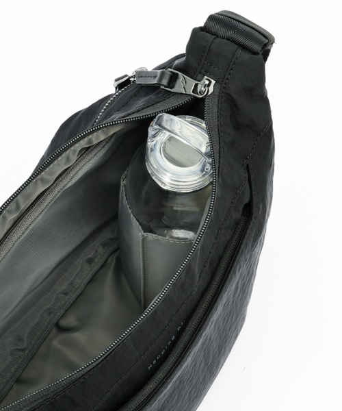W&.Day/Night(ダブルアンド デイナイト)の「ショルダーバッグ キルッコ コレクション 6L ボトルホルダー 19143(ショルダーバッグ・レディース・ライトグレー系/ブラック・FREE)」の18枚目の写真