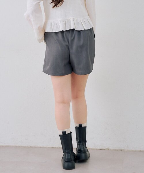 continuer de NICE CLAUP（コンティニューデナイスクラップ）の「ビット付ショートパンツ（その他パンツ・レディース・チャコールグレー/ブラック/ベージュ・FREE）」の8枚目の写真