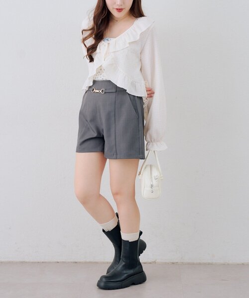 continuer de NICE CLAUP（コンティニューデナイスクラップ）の「ビット付ショートパンツ（その他パンツ・レディース・チャコールグレー/ブラック/ベージュ・FREE）」の9枚目の写真