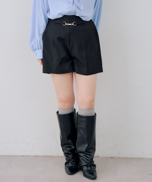 continuer de NICE CLAUP（コンティニューデナイスクラップ）の「ビット付ショートパンツ（その他パンツ・レディース・チャコールグレー/ブラック/ベージュ・FREE）」の13枚目の写真