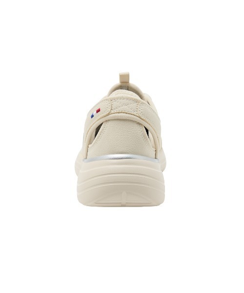 le coq sportif(ルコックスポルティフ)の「ルコックスポルティフ/LCS ロレーヌ SS 消臭/軽量スニーカー LU6SSN21LZ(スニーカー・レディース・グレー系その他/ブラック系/ベージュ・23.0cm/23.5cm/24.0cm/24.5cm/25.0cm/22.5cm)」の16枚目の写真