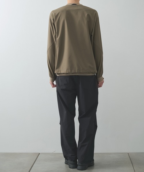 POLIQUANT(ポリクアント)の「【POLIQUANT/ポリクアント】THE DEFORMED L/S PULLOVER WITH UTILITY POCKETS(その他トップス・メンズ・カーキ/ブラック・2/1)」の14枚目の写真