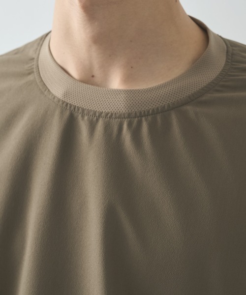 POLIQUANT(ポリクアント)の「【POLIQUANT/ポリクアント】THE DEFORMED L/S PULLOVER WITH UTILITY POCKETS(その他トップス・メンズ・カーキ/ブラック・2/1)」の20枚目の写真