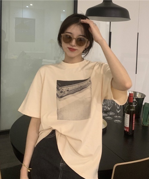 SHEPP（シープ）の「【26年春夏新作】オーバーサイズ フロントフォトプリント ビッグTシャツ（Tシャツ/カットソー・レディース・ホワイト/ベージュ/チャコール・L/M）」の20枚目の写真