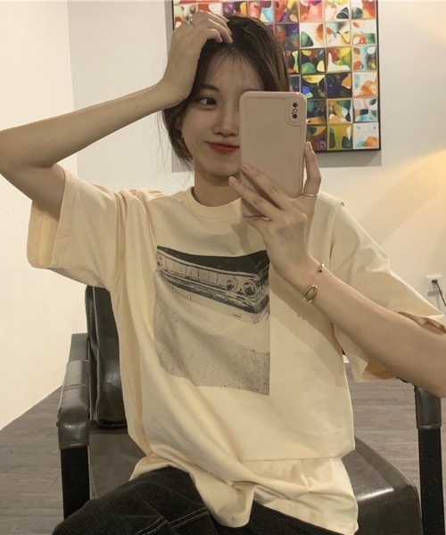 SHEPP（シープ）の「【26年春夏新作】オーバーサイズ フロントフォトプリント ビッグTシャツ（Tシャツ/カットソー・レディース・ホワイト/ベージュ/チャコール・L/M）」の22枚目の写真