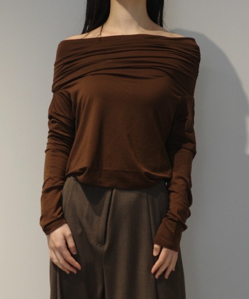CLANE DRAPED OFF SHOULDER SOFT CUT TOPS 【公式通販】