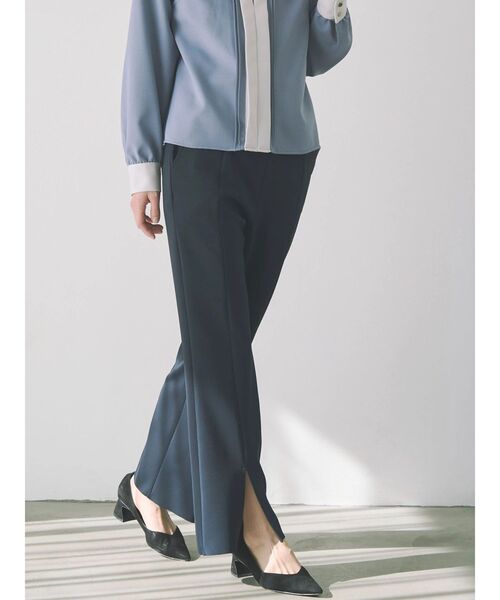 TONAL（トーナル）の「360°ストレッチスリムフレアパンツ（その他パンツ・レディース・ネイビー/ブラック/オフホワイト・MEDIUM/SMALL/LARGE）」の17枚目の写真