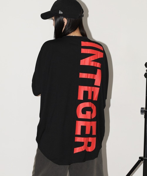 FUNALIVE（ファンアライブ）の「前後ロゴ裾ラウンドVネックドルマンT 半端袖（Tシャツ/カットソー・レディース・パープル/ホワイト/ブラック・L）」の13枚目の写真