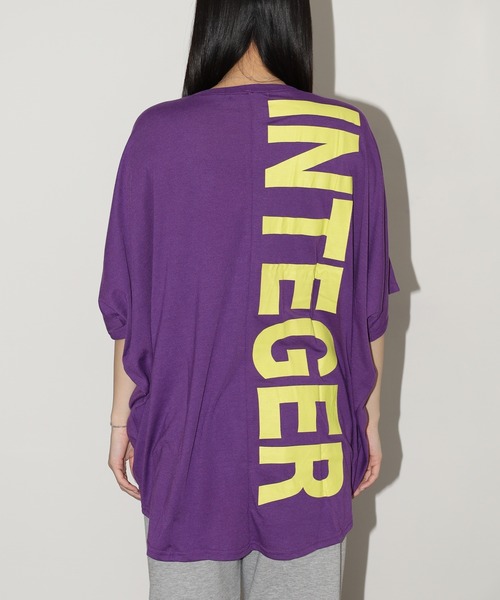 FUNALIVE（ファンアライブ）の「前後ロゴ裾ラウンドVネックドルマンT 半端袖（Tシャツ/カットソー・レディース・パープル/ホワイト/ブラック・L）」の4枚目の写真