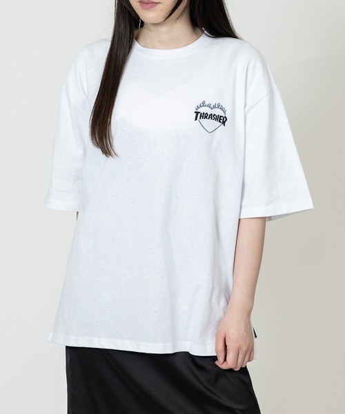 THRASHER(スラッシャー)の「【at】〔THRASHER/スラッシャー〕別注 ファイアーハート ワンポイントロゴ刺繍 クルーネック半袖Tシャツ S~Lサイズ展開(Tシャツ/カットソー・メンズ・ホワイト/アッシュグレー/ブラック・SMALL/LARGE/MEDIUM)」の15枚目の写真