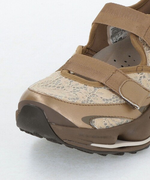 MERRELL(メレル)の「<MERRELL> SPEEDARC TREK MJ SE(スニーカー・レディース・ブラック/ベージュ・25cm/24.5cm/24cm/23cm/22.5cm/23.5cm)」の11枚目の写真