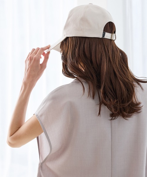 Honeys(ハニーズ)の「【UVカット・遮熱・汗止めテープ・接触冷感・吸水速乾】遮光100%キャップ(キャップ・レディース・ブラック/ライトベージュ・FREE)」の10枚目の写真