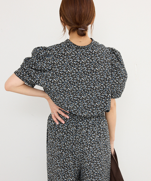 IENA(イエナ)の「《セットアップ対応》ソフトヴィンテージフラワーブラウス(シャツ/ブラウス・レディース・ブラック・FREE)」の15枚目の写真
