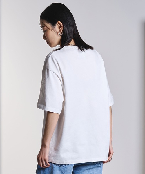 ROSE BUD(ローズバッド)の「(GENE HEAVENS)NEON PHOTO TEE(Tシャツ/カットソー・レディース・チャコールグレー/オフホワイト・ONE SIZE)」の6枚目の写真