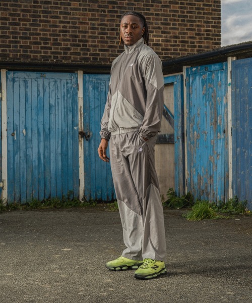 NEW BALANCE(ニューバランス)の「Abzorb 2000(スニーカー・メンズ・ピンク/イエロー・24.0cm/23.5cm/23.0cm/22.5cm/29.0cm/28.5cm/28.0cm/27.5cm/27.0cm/26.5cm/26.0cm/25.5cm/25.0cm/24.5cm/30.0cm)」の7枚目の写真