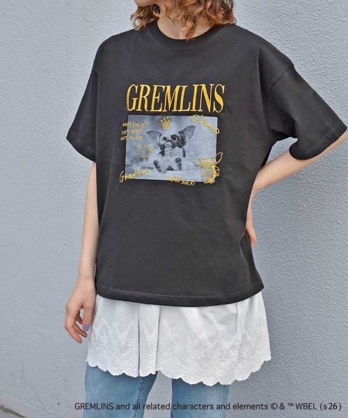 Bleu Bleuet(ブルーブルーエ)の「グレムリンフォト刺繍プリントTシャツ(Tシャツ/カットソー・レディース・ブルーグレー/ブラック/ホワイト・L/M)」の1枚目の写真