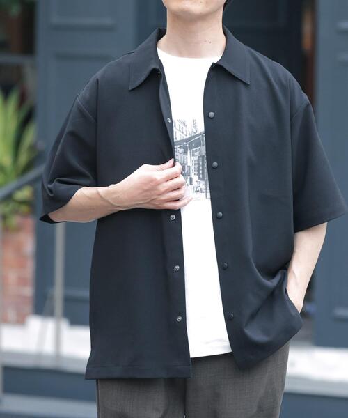 ITEMS URBANRESEARCH(アイテムズ アーバンリサーチ)の「2wayストレッチスナップ半袖シャツ(シャツ/ブラウス・メンズ・ベージュ/ネイビー/グレー/ブラック・MEDIUM/LARGE)」の16枚目の写真