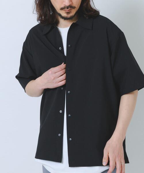 ITEMS URBANRESEARCH(アイテムズ アーバンリサーチ)の「2wayストレッチスナップ半袖シャツ(シャツ/ブラウス・メンズ・ベージュ/ネイビー/グレー/ブラック・MEDIUM/LARGE)」の7枚目の写真