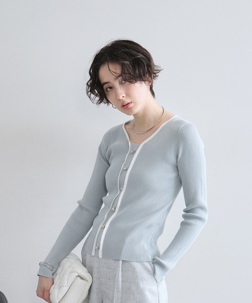 &. NOSTALGIA(アンドドットノスタルジア)の「カーデ風配色シルバーボタンスプリングニット(Tシャツ/カットソー・レディース・ネイビー/グリーン/オフホワイト・M)」の18枚目の写真
