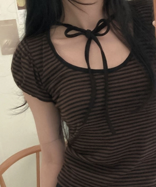 VIVID LADY（ビビッドレディー）の「ネックリボン ボーダー パフスリーブ トップス（Tシャツ/カットソー・レディース・ワイン/ブラウン/グレー・FREE）」の8枚目の写真