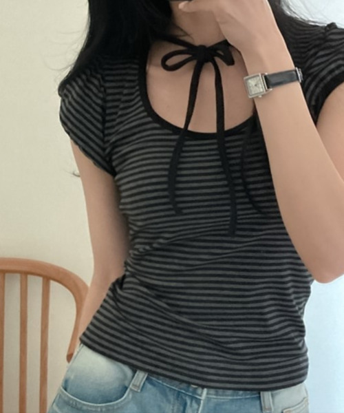 VIVID LADY（ビビッドレディー）の「ネックリボン ボーダー パフスリーブ トップス（Tシャツ/カットソー・レディース・ワイン/ブラウン/グレー・FREE）」の10枚目の写真