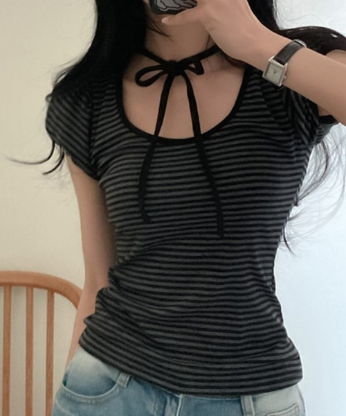 VIVID LADY（ビビッドレディー）の「ネックリボン ボーダー パフスリーブ トップス（Tシャツ/カットソー・レディース・ワイン/ブラウン/グレー・FREE）」の13枚目の写真