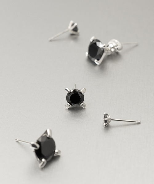 e.m.(イーエム)の「ブラックジルコニアピアス(S)/レディース/メンズ/26SS(ピアス(片耳用)・レディース・シルバー・FREE)」の5枚目の写真
