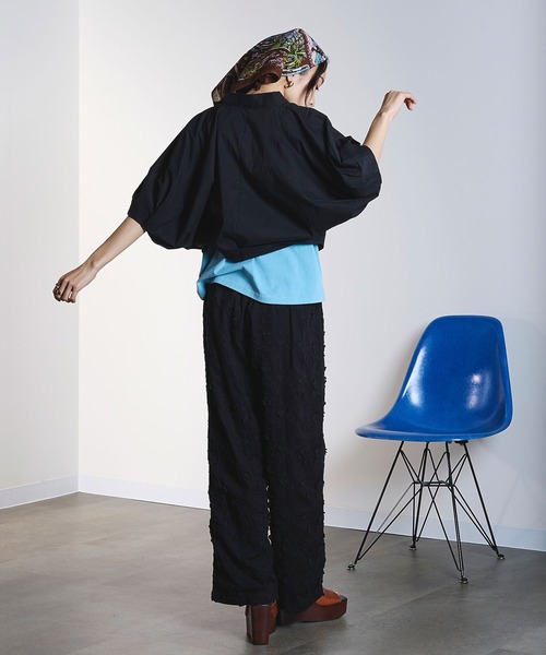 ROSE BUD（ローズバッド）の「WIDE PUFF SLEEVE SHIRT（シャツ/ブラウス・レディース・マルチ/ブラック/ホワイト・ONE SIZE）」の18枚目の写真