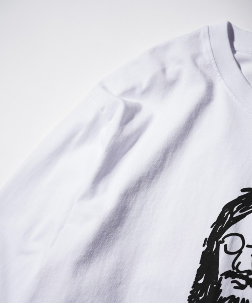 THRIFTY LOOK（スリフティールック）の「THRIFTY LOOK / スリフティールック "NEW YORK" LS TEE リラックスフィット グラフィック ロングスリーブTシャツ（Tシャツ/カットソー・メンズ・ブラック/スミクロ/ホワイト・X-LARGE/LARGE/MEDIUM/SMALL）」の8枚目の写真