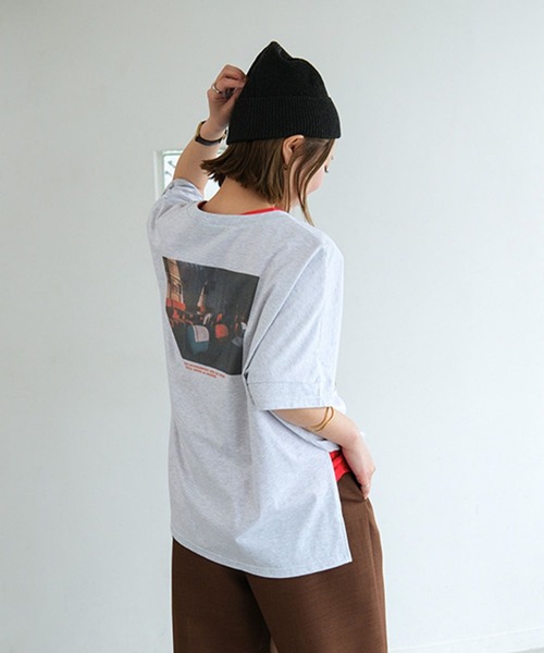 studio CLIP(スタディオクリップ)の「【CLIP BY STAFF/MINAKO企画】ポンチョフォトTシャツ(Tシャツ/カットソー・レディース・ブラック/ライトグレー/ブラウン・FREE)」の16枚目の写真