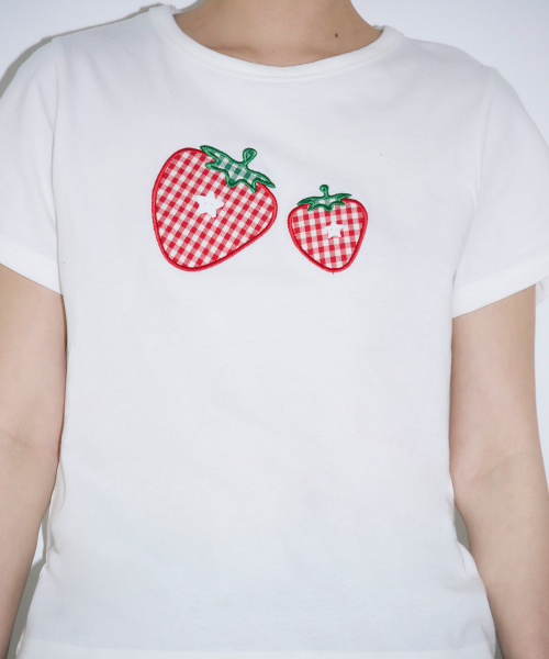 SLEEKGLOW（スリック グロウ）の「チェックストロベリーアップリケTシャツ[ホワイト]（Tシャツ/カットソー・レディース・その他・FREE）」の6枚目の写真