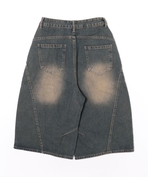 HOOK(フック)の「HOOK バレルレッグ ワイドデニム ハーフパンツ (SS)(カーゴパンツ・メンズ・インディゴブルー/ライトブルー・XL/M/L)」の11枚目の写真