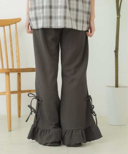 kutir(クティール)の「リボンフリルワッフルフレアパンツ(その他パンツ・レディース・ネイビー/ナチュラル/ブラック/ブラック系その他/チャコールグレー/アイボリー・SMALL/MEDIUM)」の22枚目の写真