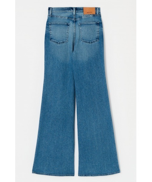 MOUSSY（マウジー）の「【美脚見えデニム】【SNSで話題！】ADVANCED LONG LEG FLARE（デニムパンツ・レディース・ブルー/ワンウォッシュ/ダークブルー・23inch/24inch/25inch/26inch/27inch）」の5枚目の写真