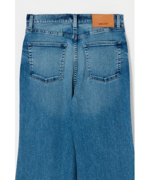 MOUSSY（マウジー）の「【美脚見えデニム】【SNSで話題！】ADVANCED LONG LEG FLARE（デニムパンツ・レディース・ブルー/ワンウォッシュ/ダークブルー・23inch/24inch/25inch/26inch/27inch）」の7枚目の写真