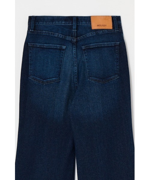 MOUSSY（マウジー）の「【美脚見えデニム】【SNSで話題！】ADVANCED LONG LEG FLARE（デニムパンツ・レディース・ブルー/ワンウォッシュ/ダークブルー・23inch/24inch/25inch/26inch/27inch）」の14枚目の写真