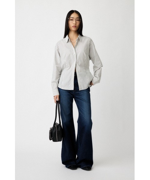 MOUSSY（マウジー）の「【美脚見えデニム】【SNSで話題！】ADVANCED LONG LEG FLARE（デニムパンツ・レディース・ブルー/ワンウォッシュ/ダークブルー・23inch/24inch/25inch/26inch/27inch）」の17枚目の写真