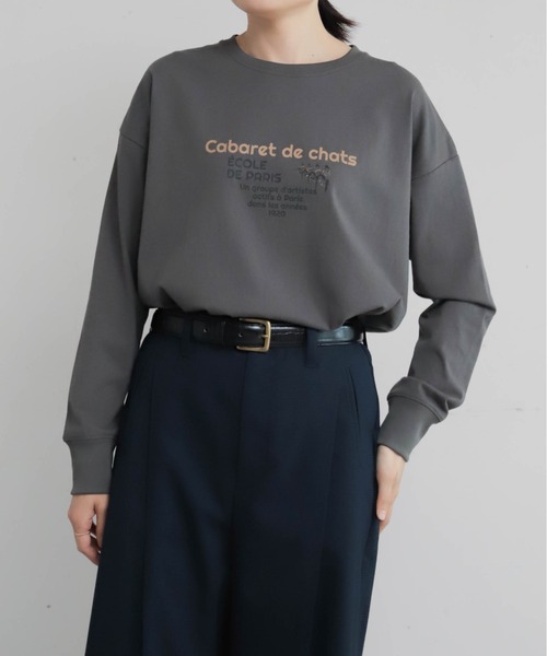 Blanc Bleu Minuit(ブランブルーミニュイ)の「キャッツキャバレープリント クルーネックTEE(Tシャツ/カットソー・レディース・グレー/ホワイト・FREE)」の1枚目の写真