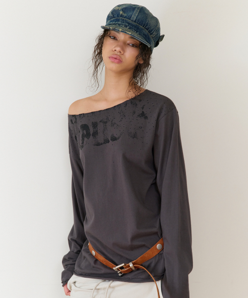 THEVINYLHOUSE(ザバイニルハウス)の「LOOSE FIT UNBALANCE LS TEE(W) CHARCOAL(Tシャツ/カットソー・レディース・その他・F)」の5枚目の写真