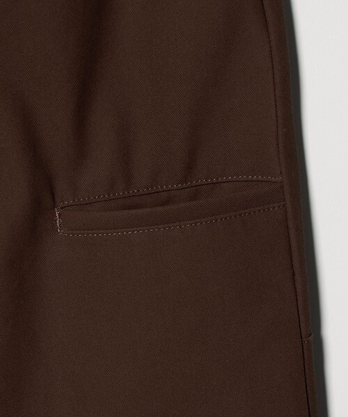 H BEAUTY&YOUTH UNITED ARROWS(エイチビューティーアンドユースユナイテッドアローズ)の「<H>コットンツイル ダブルニーパンツ(その他パンツ・レディース・ブラック/ダークブラウン・M/S)」の4枚目の写真