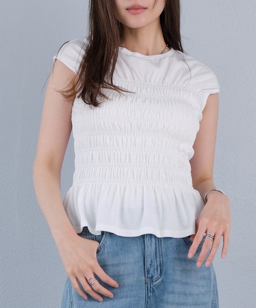 murea(ミュレア)の「シャーリングデザインフレンチスリーブトップス(Tシャツ/カットソー・レディース・ブラウン/ブラック/ホワイト・FREE)」の7枚目の写真