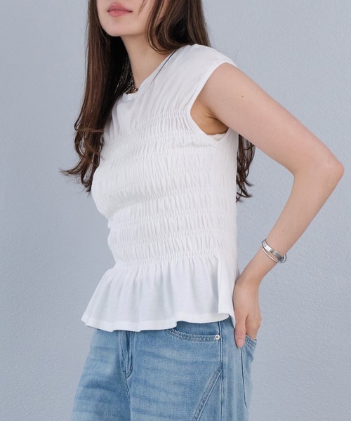 murea(ミュレア)の「シャーリングデザインフレンチスリーブトップス(Tシャツ/カットソー・レディース・ブラウン/ブラック/ホワイト・FREE)」の9枚目の写真