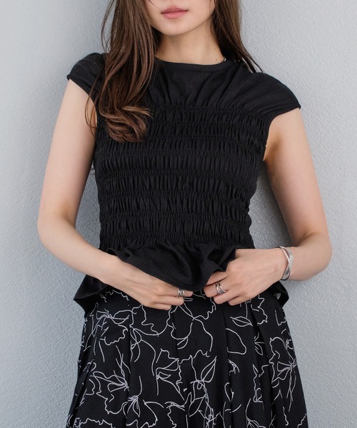 murea(ミュレア)の「シャーリングデザインフレンチスリーブトップス(Tシャツ/カットソー・レディース・ブラウン/ブラック/ホワイト・FREE)」の21枚目の写真