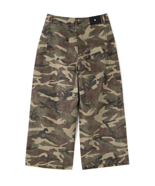 DANKE SCHON（ダンケシェーン）の「DankeSchon/ダンケシェーン/BAGGY JEANS/CAMO SWARO（デニムパンツ・レディース・その他2・M）」の2枚目の写真