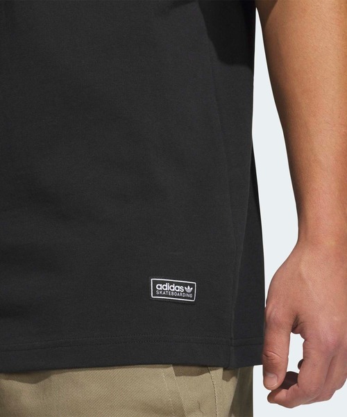 adidas(アディダス)の「SKATEBOARDING RINGER TEE / アディダスオリジナルス adidas Originals(Tシャツ/カットソー・メンズ・ブラック・X-LARGE/MEDIUM/LARGE/SMALL/3XL/XX-LARGE/X-SMALL)」の6枚目の写真