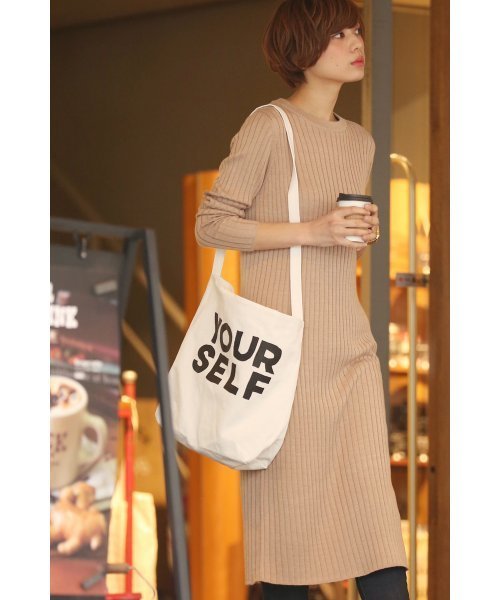 SLOBE IENA（スローブイエナ）の「ワイドリブクルーネックマキシワンピース◆（ニット/セーター・レディース・ベージュ系その他/ブラック・FREE）」の15枚目の写真