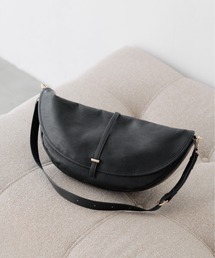 【500mlペットボトル収納可】ハーフムーンフラップショルダーＢＡＧ 1049010
