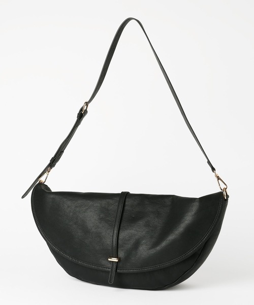 LOWRYS FARM（ローリーズファーム）の「【500mlペットボトル収納可】ハーフムーンフラップショルダーＢＡＧ 1049010（ショルダーバッグ・レディース・ブラック/ブラウン・FREE）」の13枚目の写真