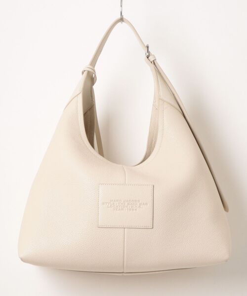 MARC JACOBS(マークジェイコブス)の「THE BELTED SACK BAG/ザ ベルテッド サック バッグ(ショルダーバッグ・レディース・ブラック/ホワイト系/ベージュ系その他・ONE SIZE)」の19枚目の写真